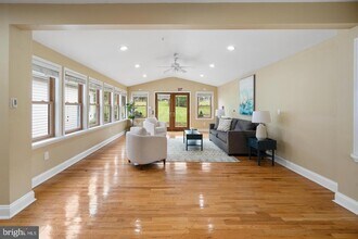 9201 Rosemont Dr in Gaithersburg, MD - Building Photo - Building Photo