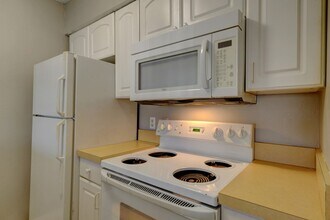 400 1st St S in Jacksonville Beach, FL - Building Photo - Building Photo