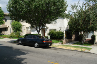 550 E Providencia Ave in Burbank, CA - Building Photo - Building Photo