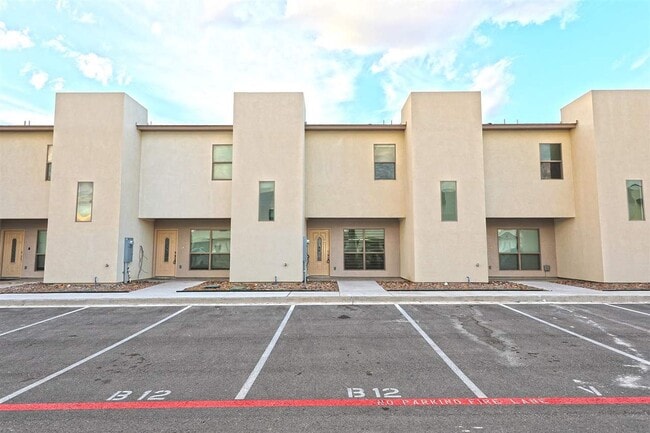 4101 Blue Quail Rd in Laredo, TX - Building Photo - Building Photo