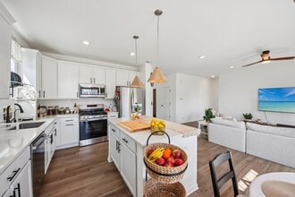 714 Alberta Ave in Oswego, IL - Building Photo - Building Photo