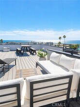 2124 Hermosa Ave in Hermosa Beach, CA - Building Photo - Building Photo