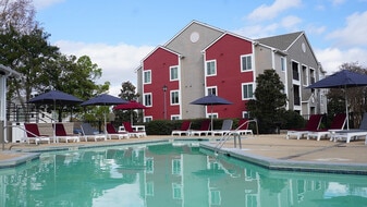 The Quarters Starkville in Starkville, MS - Building Photo