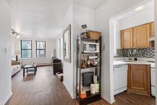 2787 John F. Kennedy Blvd in Jersey City, NJ - Building Photo