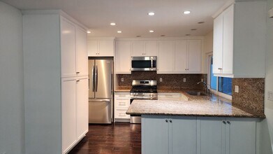 17986 Cashew St in Fountain Valley, CA - Building Photo - Building Photo