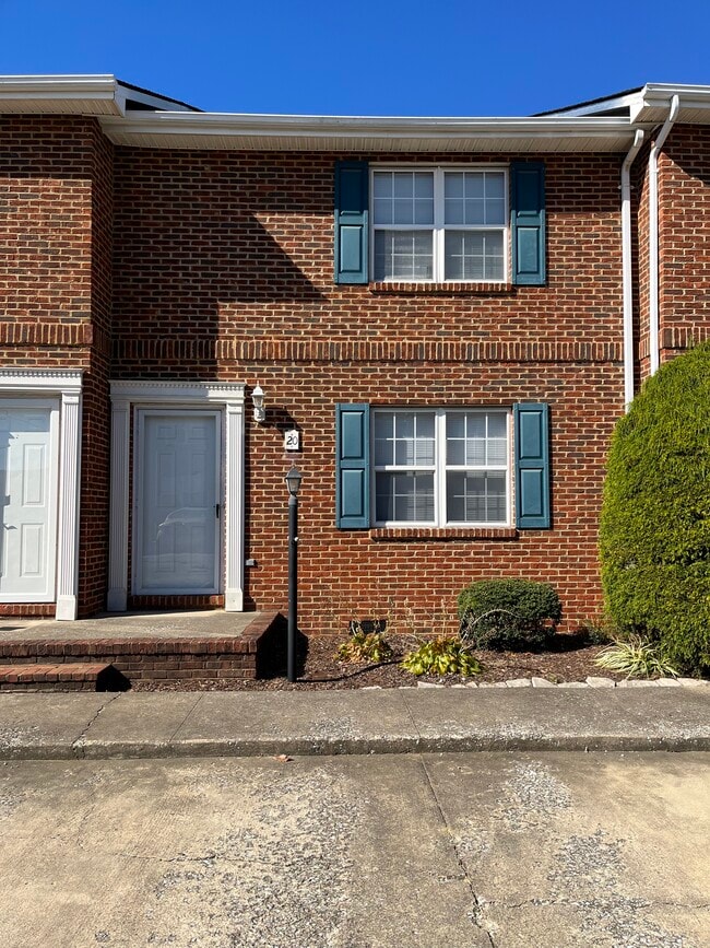 property at 20 Lexington Ct