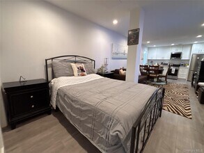 30 Barstow Rd in Great Neck, NY - Building Photo - Building Photo