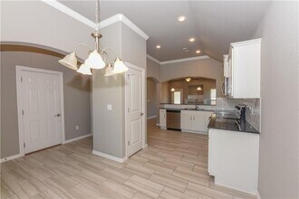 1031 Gardenia St in Centerton, AR - Building Photo - Building Photo