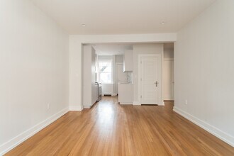 17 A Forest St in Cambridge, MA - Building Photo - Building Photo