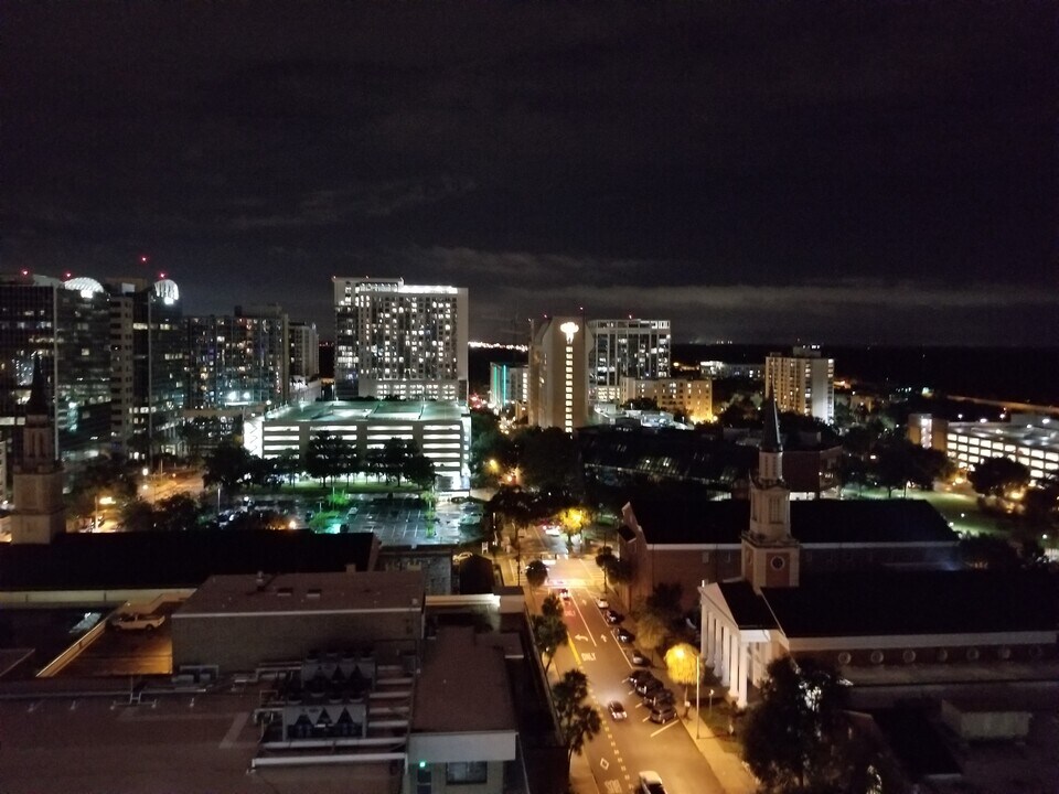 155 S Court Ave, Unit 1203 in Orlando, FL - Building Photo