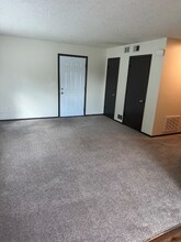 620 S Mt Carmel St-Unit -2 in Wichita, KS - Building Photo - Building Photo