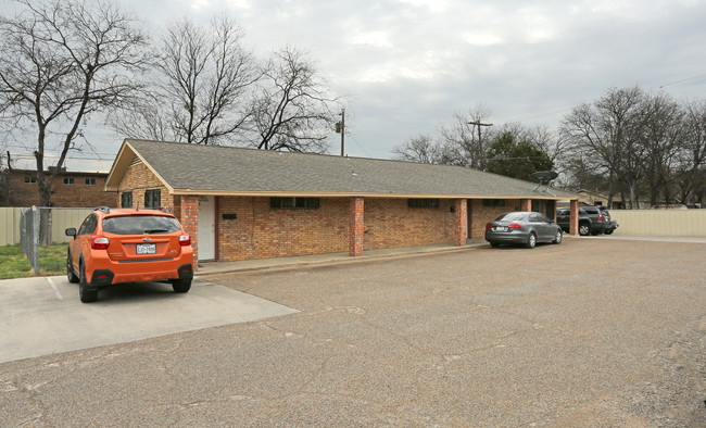 500 W Rancier Ave in Killeen, TX - Building Photo - Building Photo