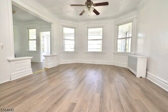26 Treacy Ave in Newark, NJ - Building Photo - Building Photo