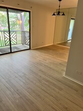 1735 Harrow Ct in Wheaton, IL - Foto de edificio - Building Photo