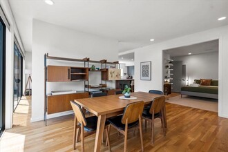 2201 Bowman Ave in Austin, TX - Foto de edificio - Building Photo