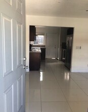 516 S 11th St in Las Vegas, NV - Foto de edificio - Building Photo