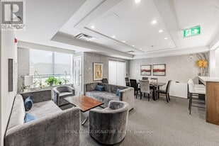 30 Via Rosedale in Brampton, ON - Building Photo