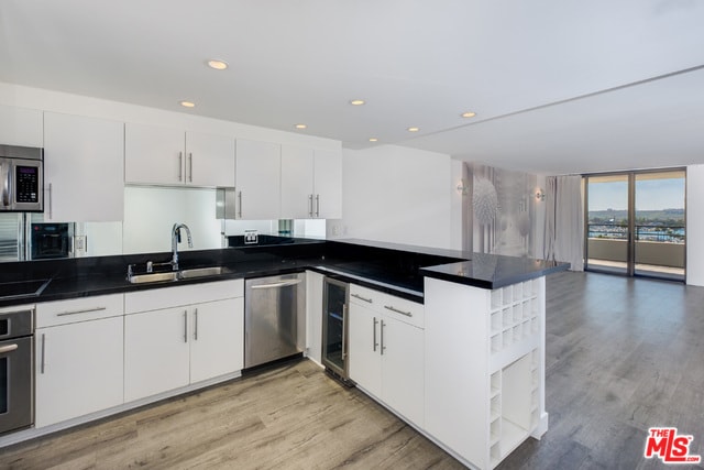 4314 Marina City Dr in Marina Del Rey, CA - Building Photo - Building Photo