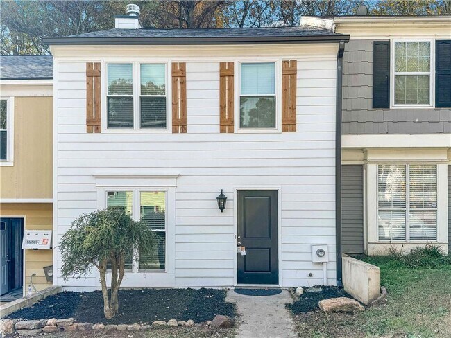 3575 Kennesaw Station Dr in Kennesaw, GA - Building Photo - Building Photo