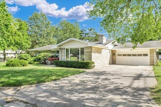 1509 Sangamon Dr in Champaign, IL - Building Photo - Building Photo