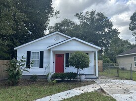 1115 E 59th St in Savannah, GA - Building Photo