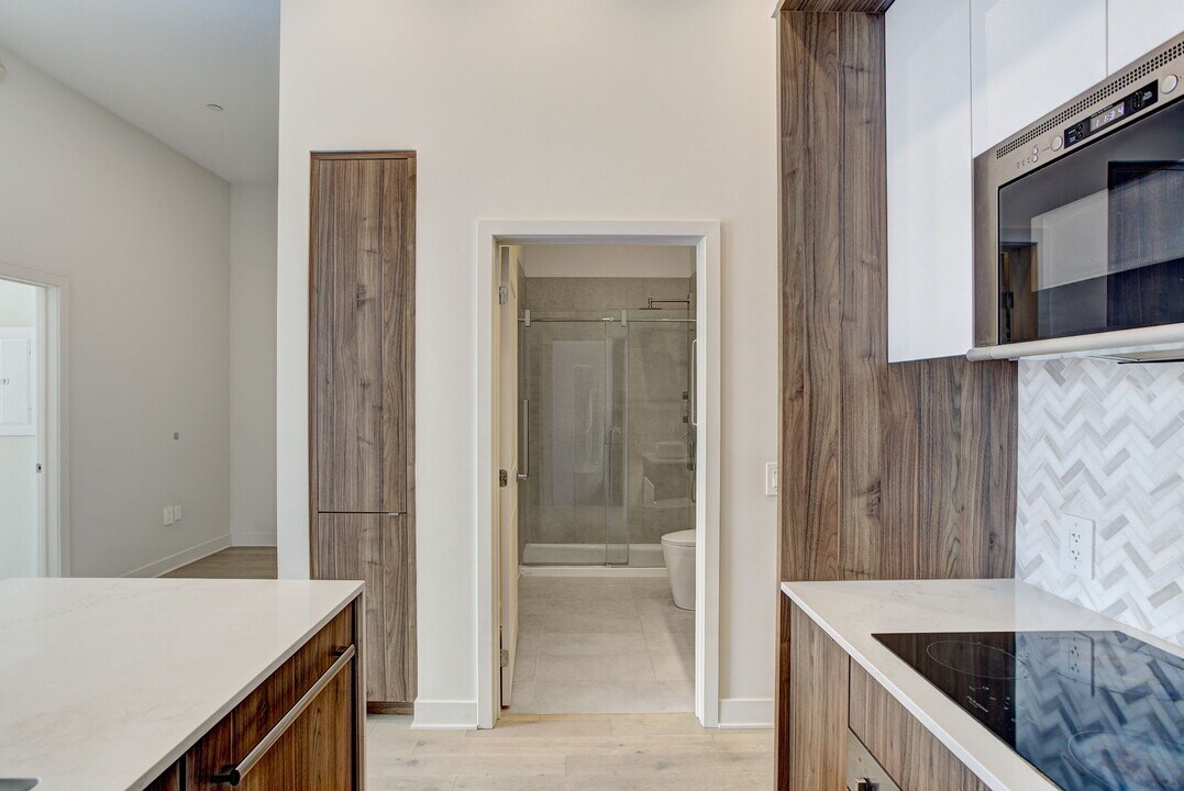 3000 Thimens Boul in St. Laurent, QC - Building Photo