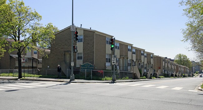 Sursum Corda Cooperative in Washington, DC - Foto de edificio - Building Photo