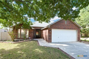 1180 Berry Creek Dr in Schertz, TX - Building Photo