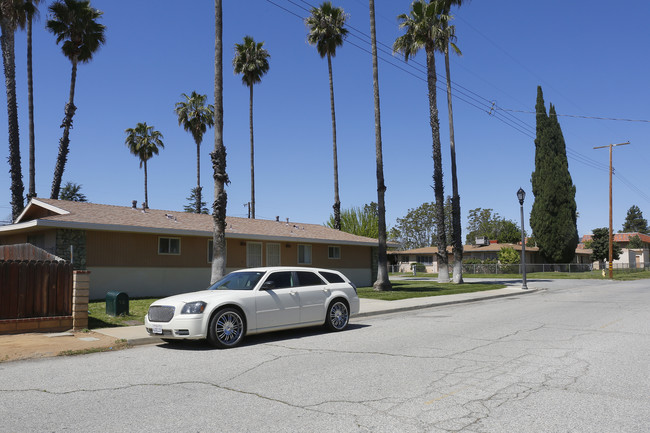 885 7th St in Beaumont, CA - Building Photo - Building Photo