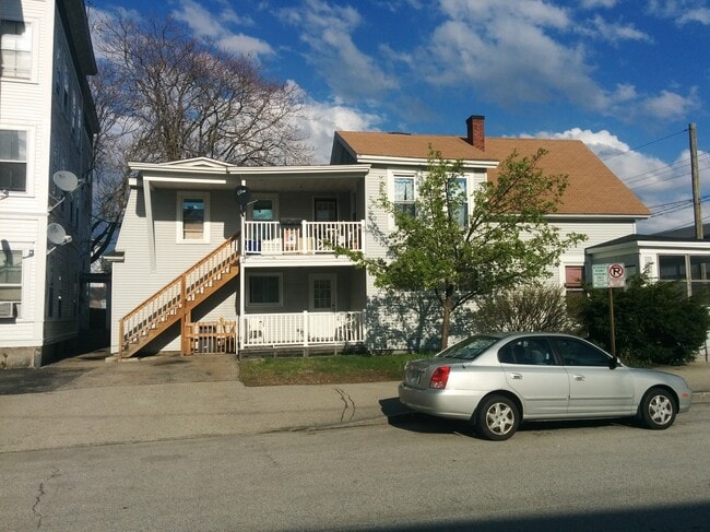 206 Lowell St, Unit unit 2