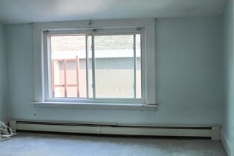 151 Canton St in Randolph, MA - Building Photo - Building Photo