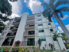 1000 River Reach Dr in Fort Lauderdale, FL - Building Photo - Building Photo