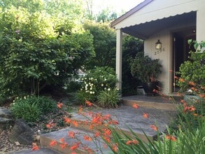 2796 19th Street in Sacramento, CA - Foto de edificio - Building Photo