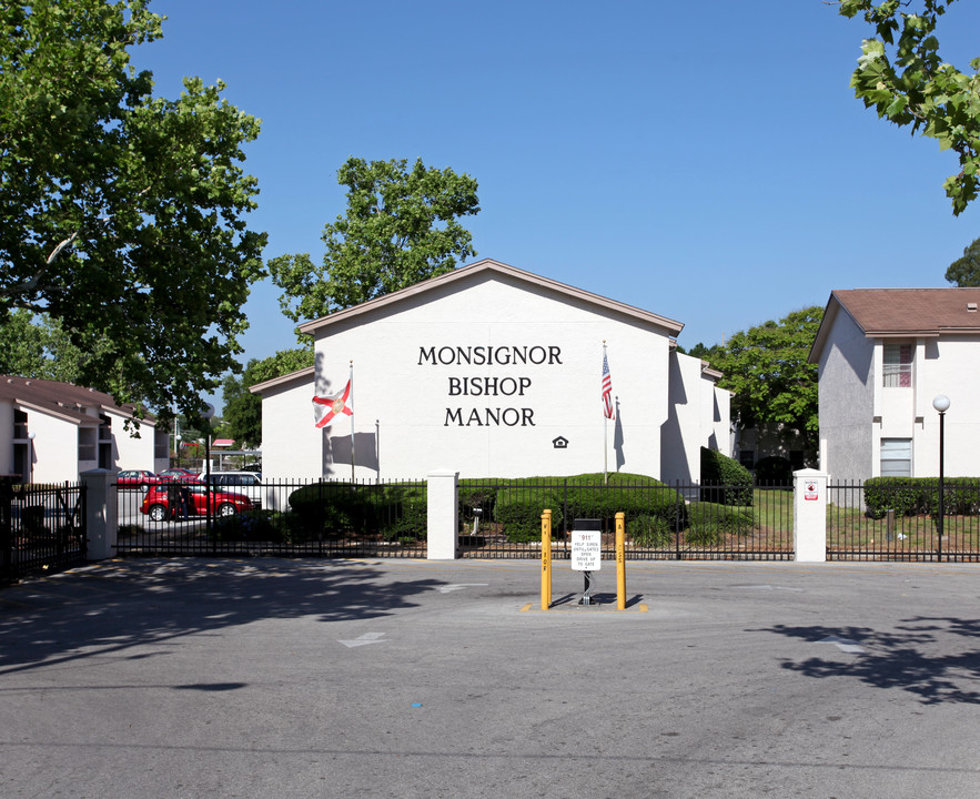 Monsignor Bishop Manor in Orlando, FL - Building Photo