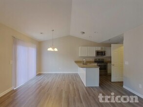 113 Mariner Ct in Greer, SC - Foto de edificio - Building Photo