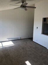 4222 Apartments in Seattle, WA - Building Photo - Interior Photo