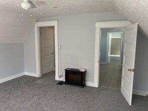 418 Dorchester Ave, Unit 418 Dorchester #3 in Cincinnati, OH - Building Photo - Building Photo