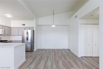 7701 Himalayas Ave in Las Vegas, NV - Building Photo - Building Photo
