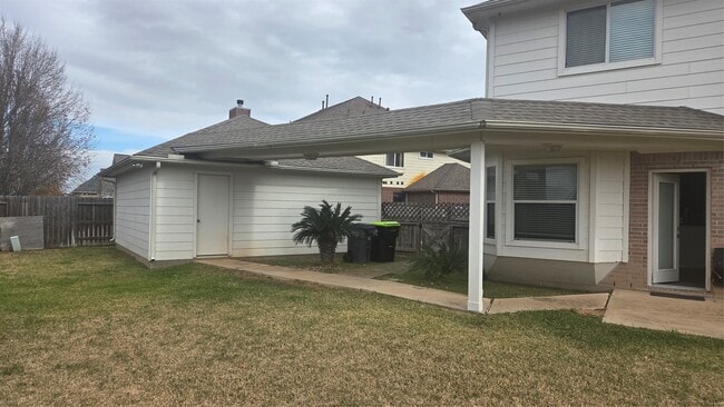 property at 2103 Trinity Manor Ln