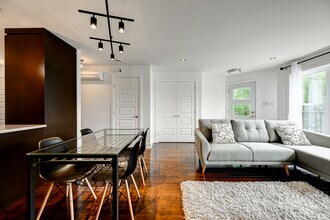 3927 Evelyn Rue in Verdun, QC - Building Photo - Building Photo