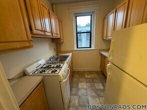 1148 Commonwealth Ave in Brookline, MA - Building Photo - Building Photo