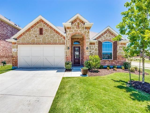 property at 4548 Longfellow Ave