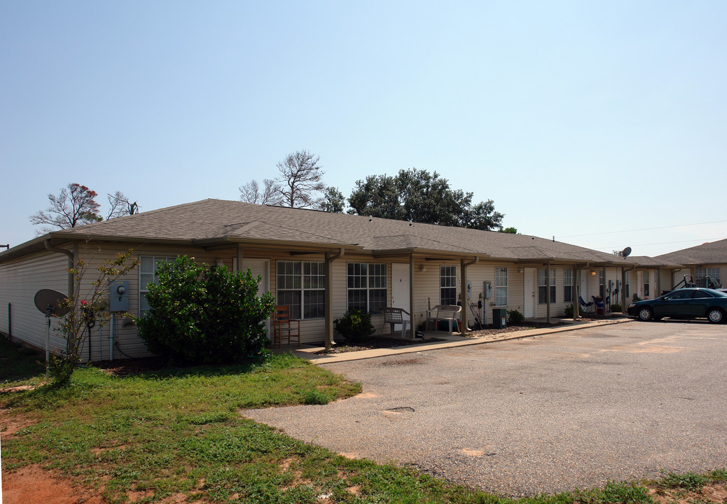 6905 Sea Turtle Cir in Navarre, FL - Building Photo