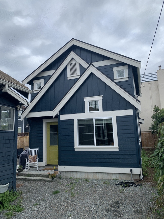 property at 621 NE 76th St