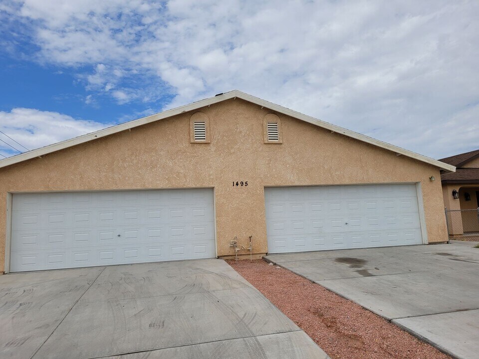 1495 Verde Dr in Bullhead City, AZ - Building Photo