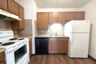 1500 Fruit St in Algonac, MI - Building Photo - Building Photo