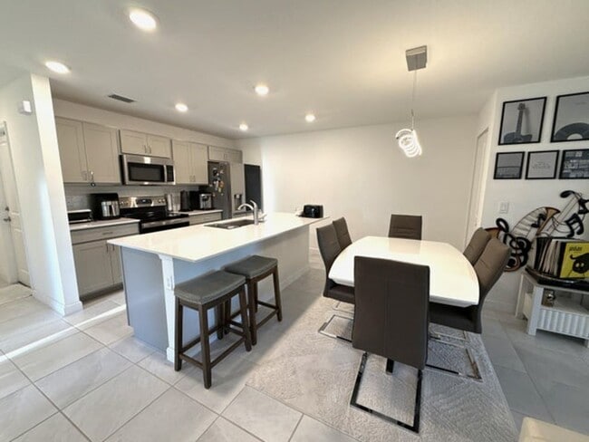 1880 Grantham Ct in Wellington, FL - Building Photo - Building Photo