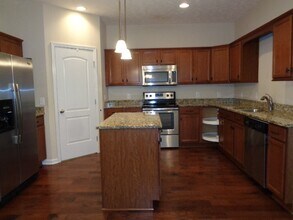 1006 Middleton Ln in Gallatin, TN - Building Photo - Building Photo