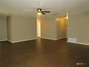 2501 Westwood Dr in Killeen, TX - Building Photo - Building Photo