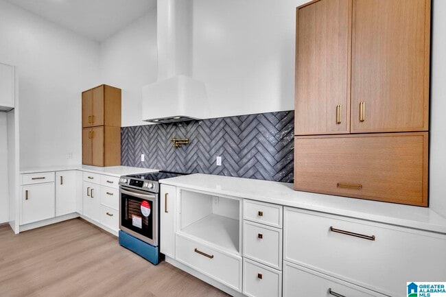 property at 5009 2nd Ave N